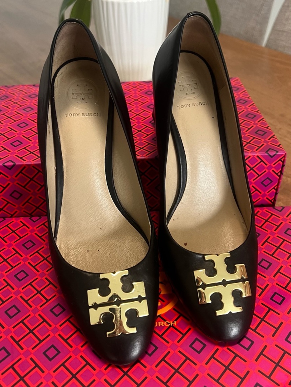 Tory Burch Black Leather Pumps with Gold Logo Accent